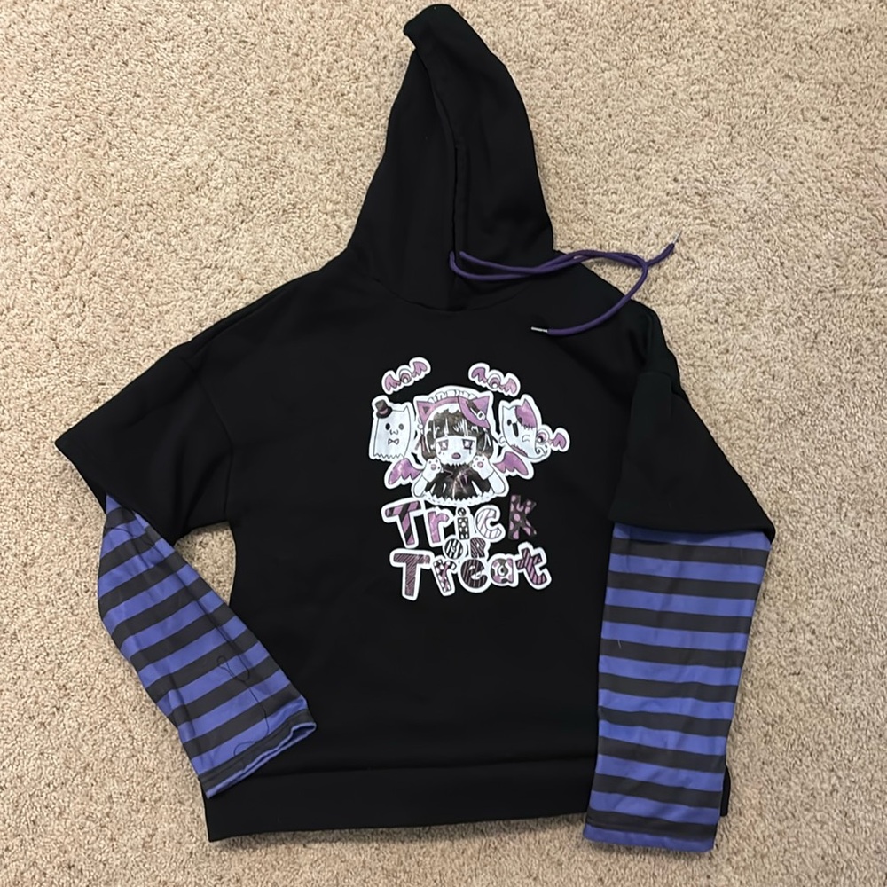 Anime styled hooded sweatshirt in black and violet